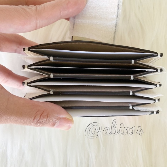 NWT Coach Leather Accordion Card Case with Floral Print - Picture 2 of 5